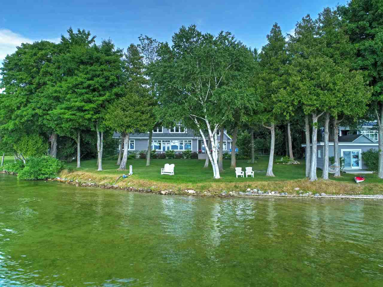 8518 South Lakeview Road Traverse City, MI 49684 - Photo 34 of 37 1878522-33.JPG