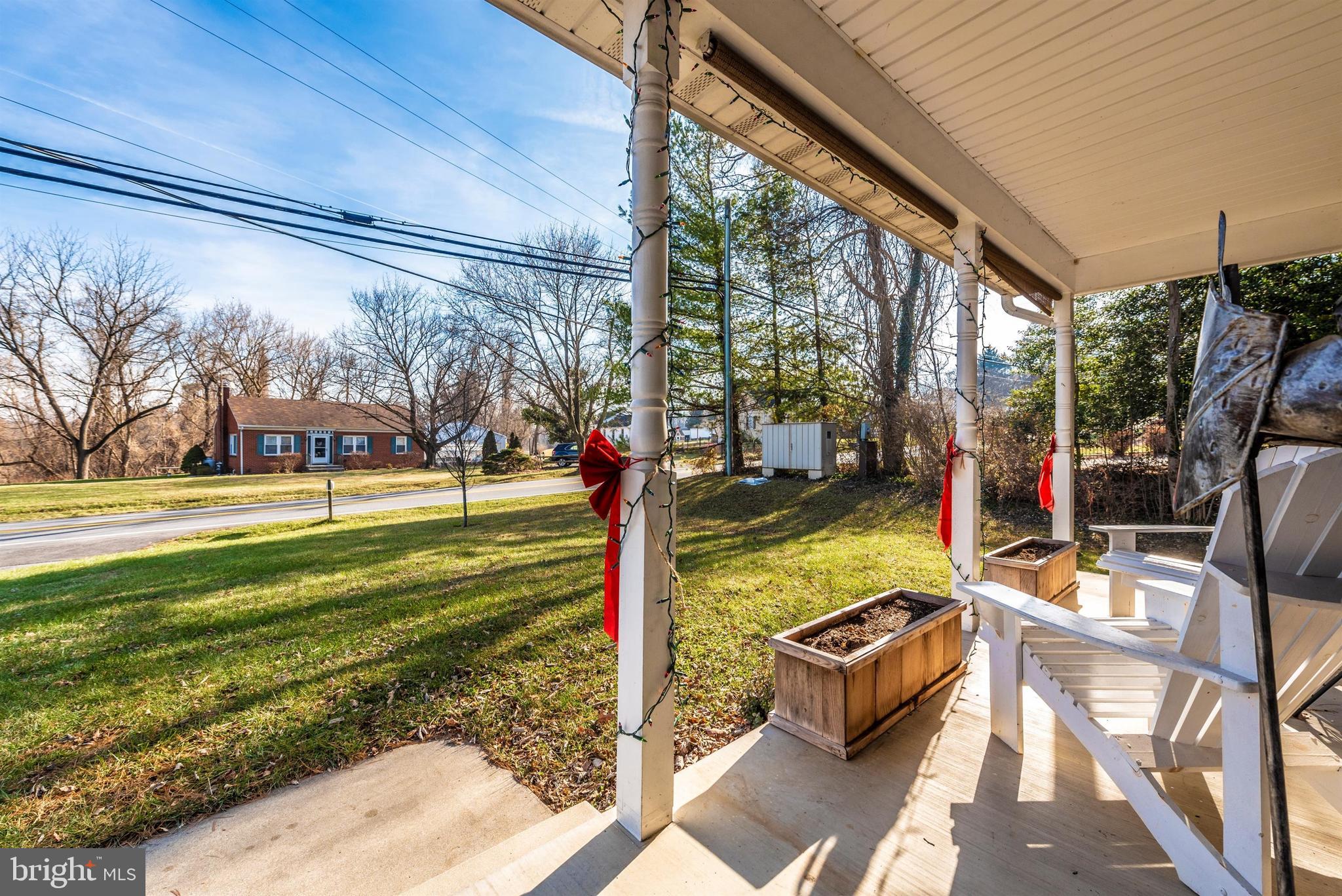 6140 Bartonsville Road Frederick, MD 21704 - Photo 3 of 60 QUAINT FRONT PORCH
