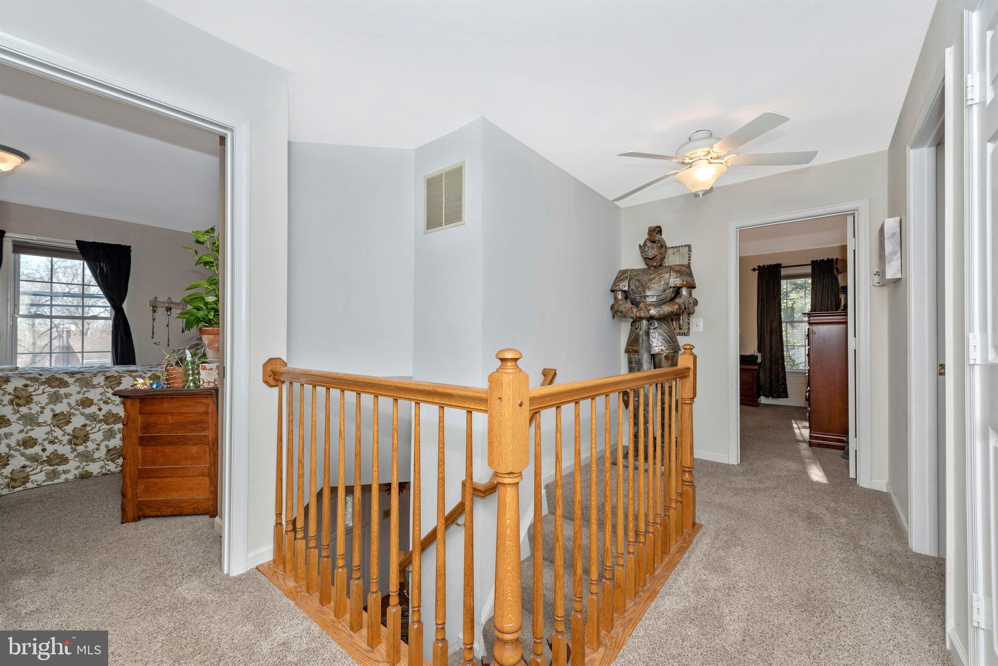 6140 Bartonsville Road Frederick, MD 21704 - Photo 45 of 60 Upper hallway