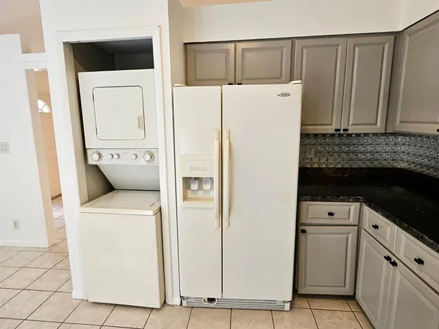 $2,300 | 8047 Northwest 8th Street, Unit 8047, Fort Lauderdale, FL 33324