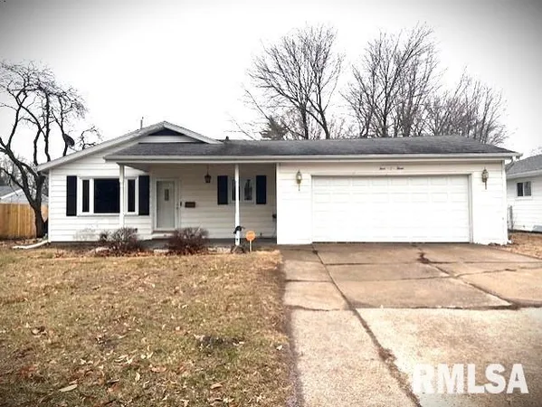 $185,000 | 403 Pendik Street, Jacksonville, IL 62650