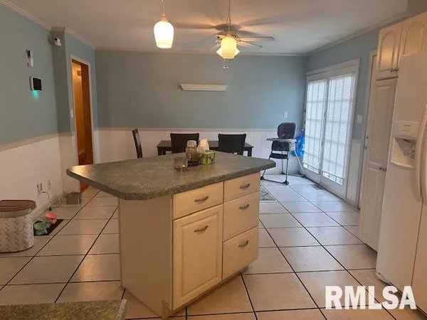 $185,000 | 403 Pendik Street, Jacksonville, IL 62650