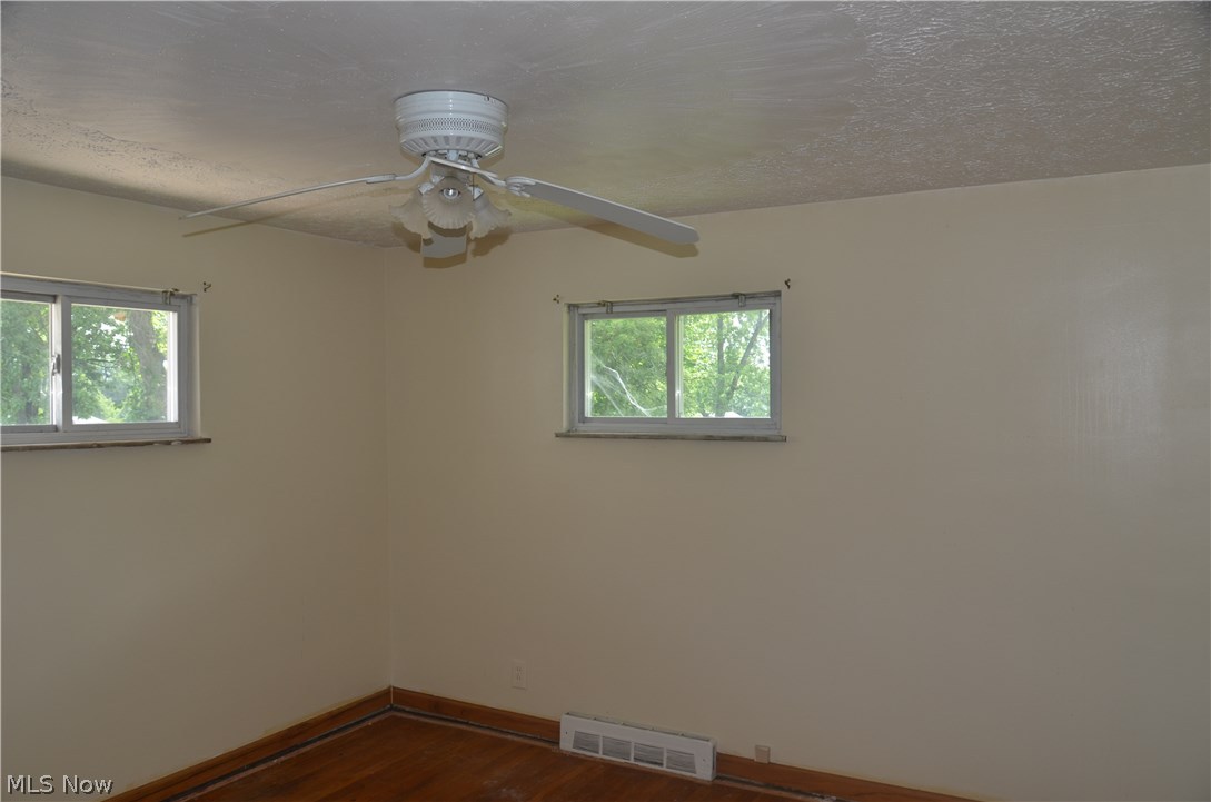 960 Carpenter Street Akron, OH 44310 - Photo 8 of 22 Gallery Image 8
