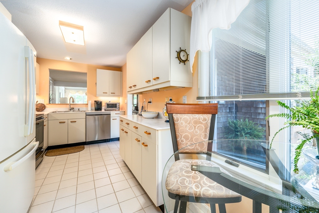 206 Kates Path, Unit 206 Yarmouth, MA 02675 - Photo 14 of 34