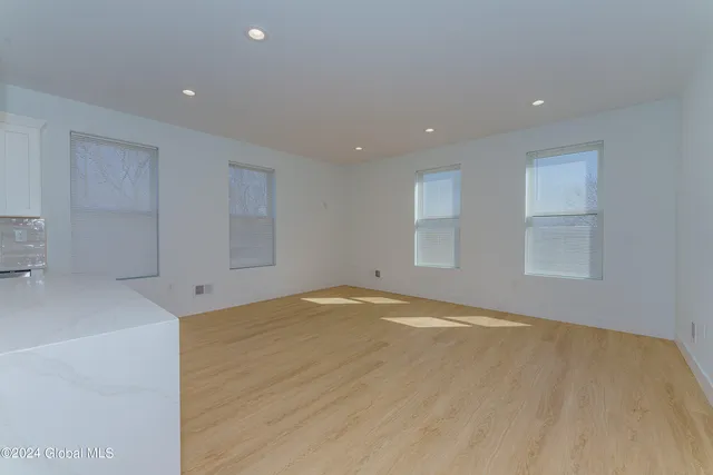 $2,500 | 1133 Loudon Road, Unit 201, Cohoes, NY 12047