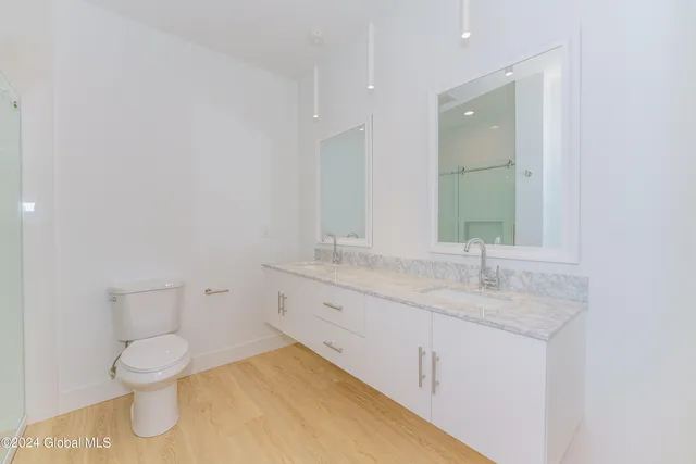 $2,500 | 1133 Loudon Road, Unit 201, Cohoes, NY 12047