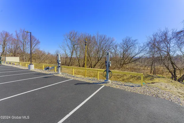 $2,500 | 1133 Loudon Road, Unit 201, Cohoes, NY 12047