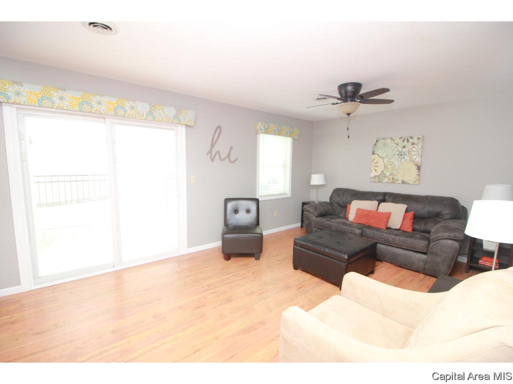 3 Bayberry Row Springfield, IL 62702 - Photo 4 of 18
