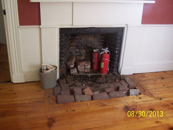 9 The Common Royalston, MA 01368 - Photo 6 of 9 a view of a fireplace in a room