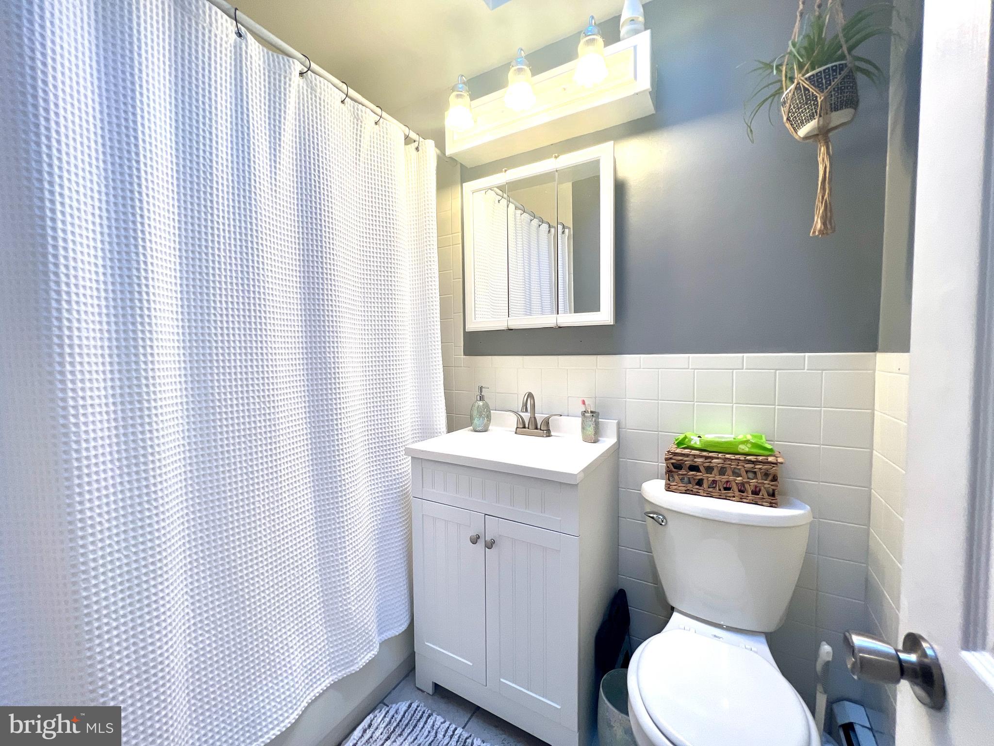 845 West Bells Mill Road Philadelphia, PA 19128 - Photo 22 of 25