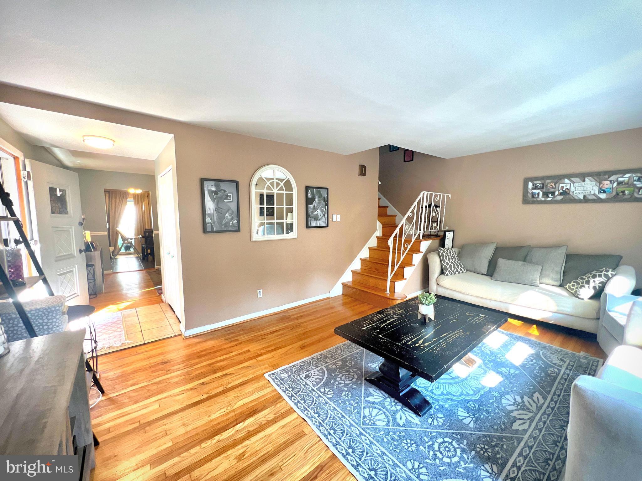 845 West Bells Mill Road Philadelphia, PA 19128 - Photo 4 of 25