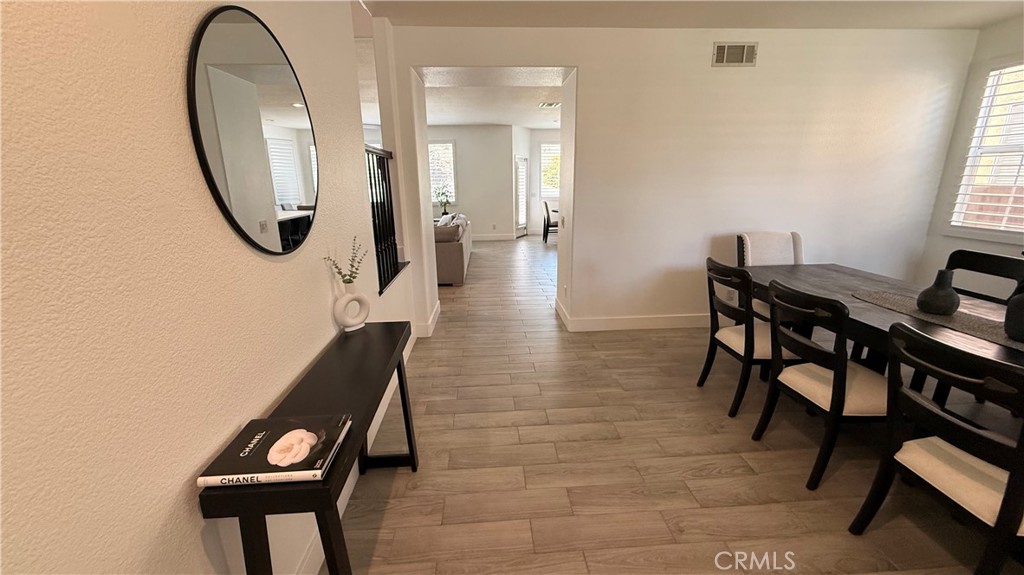 17289 Woodentree Lane Riverside, CA 92503 - Photo 5 of 46 Gallery Image 5