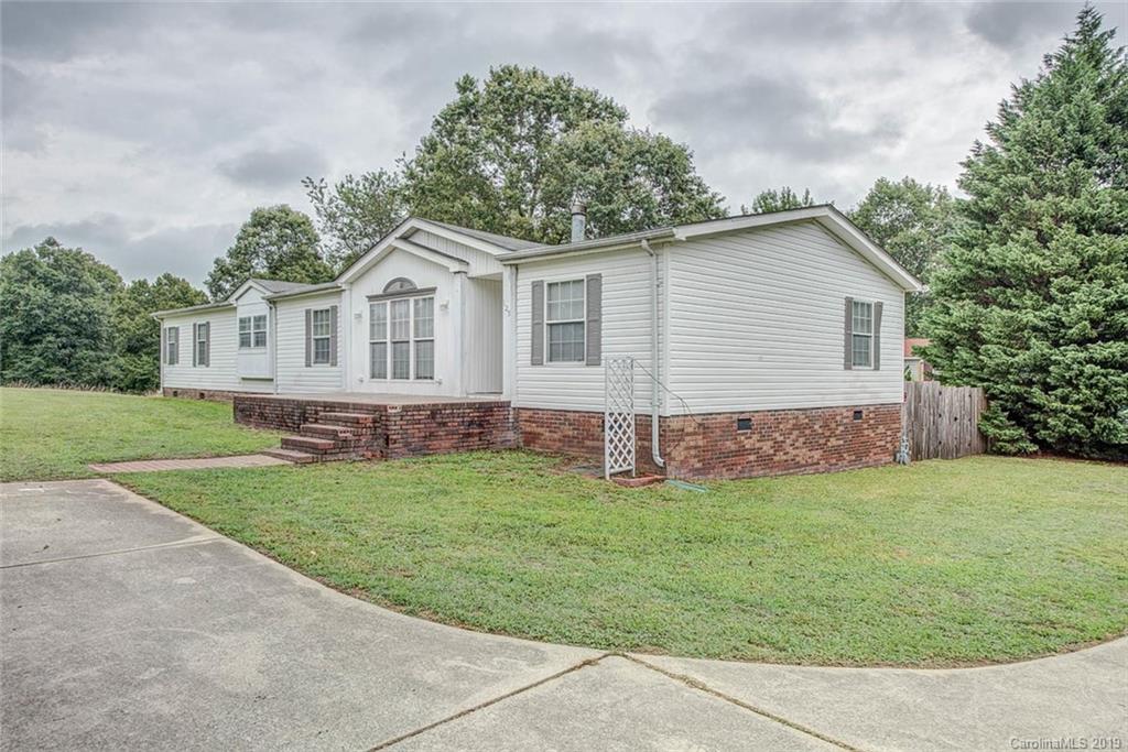 125 Cooks Lake Road Gastonia, NC 28056 - Photo 2 of 22