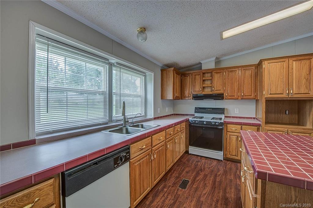 125 Cooks Lake Road Gastonia, NC 28056 - Photo 11 of 22