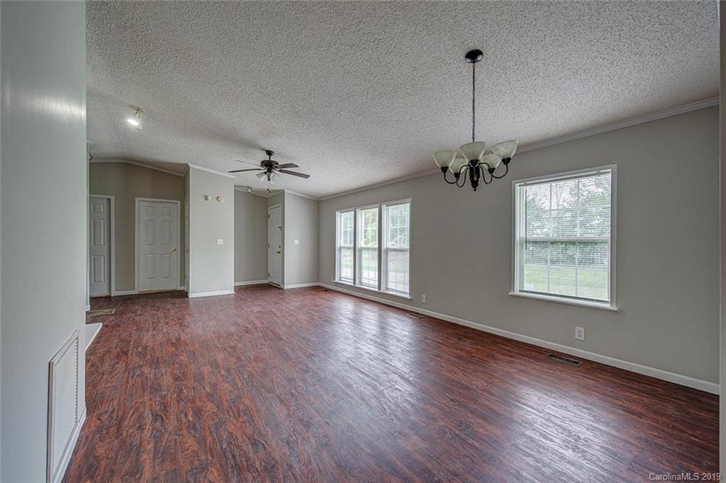 125 Cooks Lake Road Gastonia, NC 28056 - Photo 6 of 22