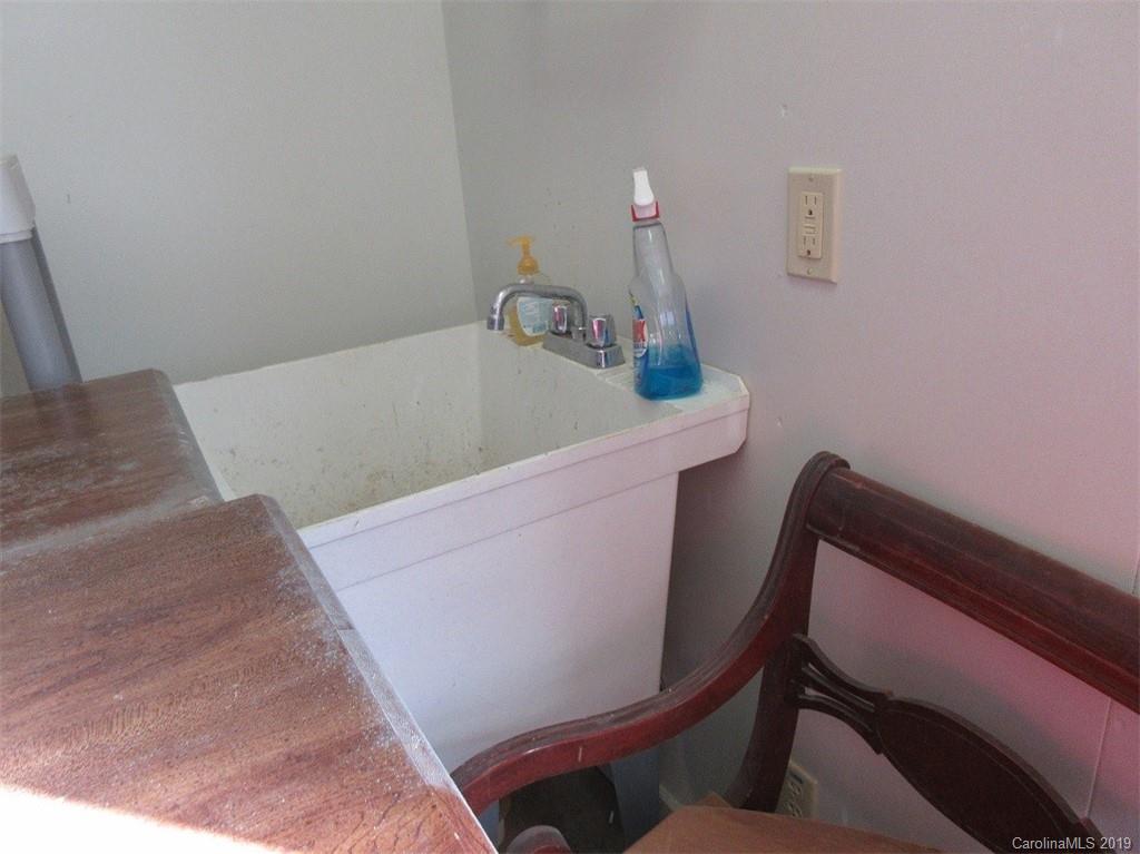 53 Lucerne Strasse Road, Unit 66 Marion, NC 28752 - Photo 17 of 30 Gallery Image 17