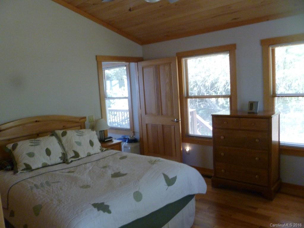 53 Lucerne Strasse Road, Unit 66 Marion, NC 28752 - Photo 5 of 30 Gallery Image 5
