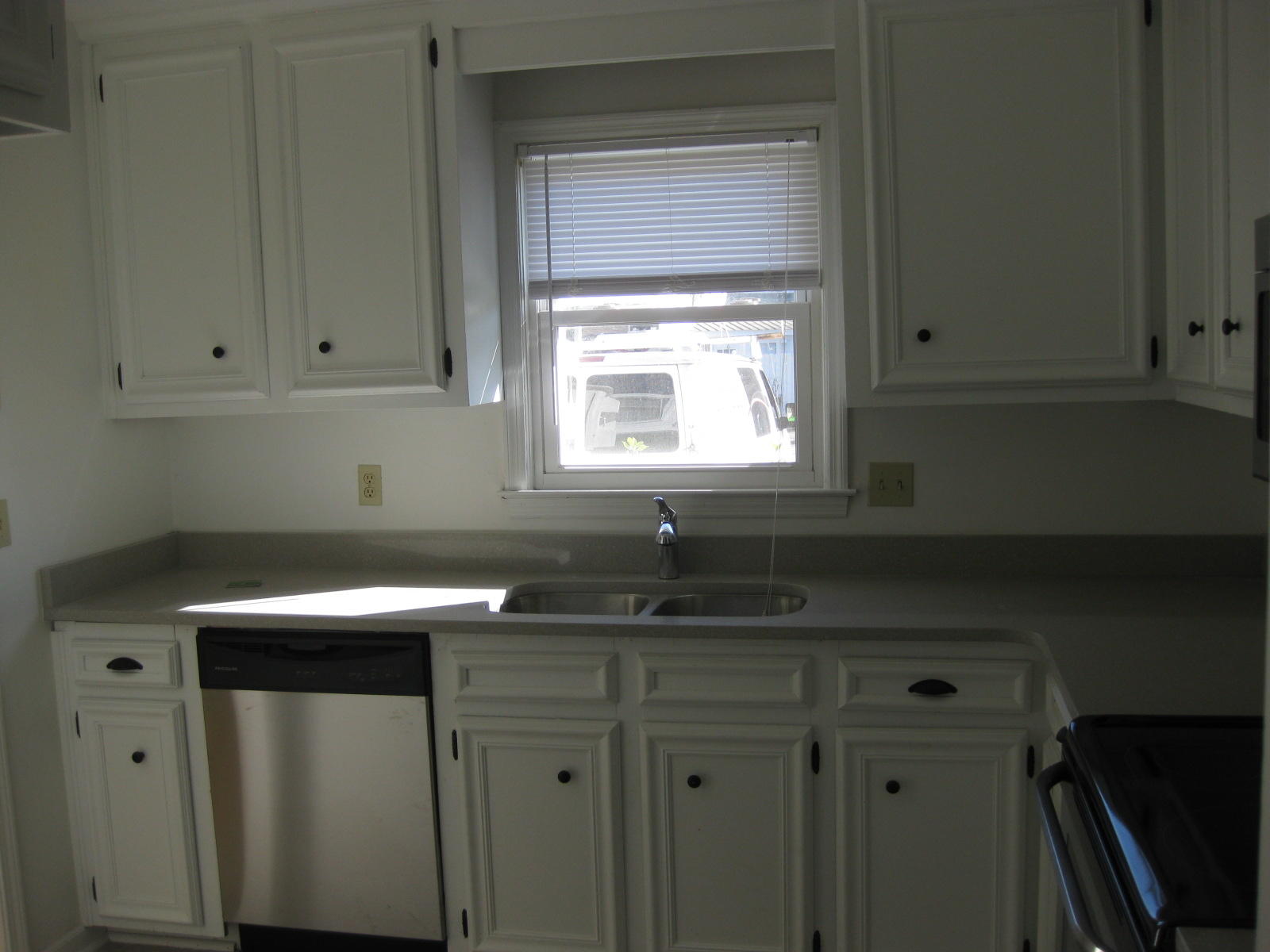 743 Ralston Court Mount Pleasant, SC 29464 - Photo 5 of 13 IMG_1613
