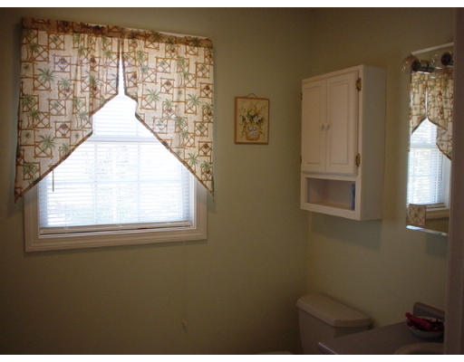 81 Howland Road Freetown, MA 02702 - Photo 9 of 9 Gallery Image 9