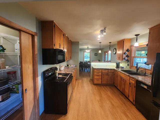 $459,500 | 2408 South Teut Road, Burlington, WI 53105