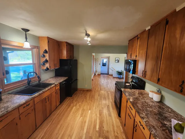 $459,500 | 2408 South Teut Road, Burlington, WI 53105