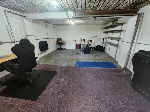 $459,500 | 2408 South Teut Road, Burlington, WI 53105