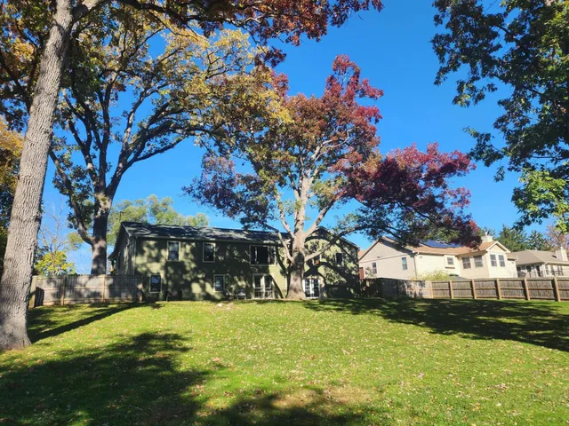 $459,500 | 2408 South Teut Road, Burlington, WI 53105