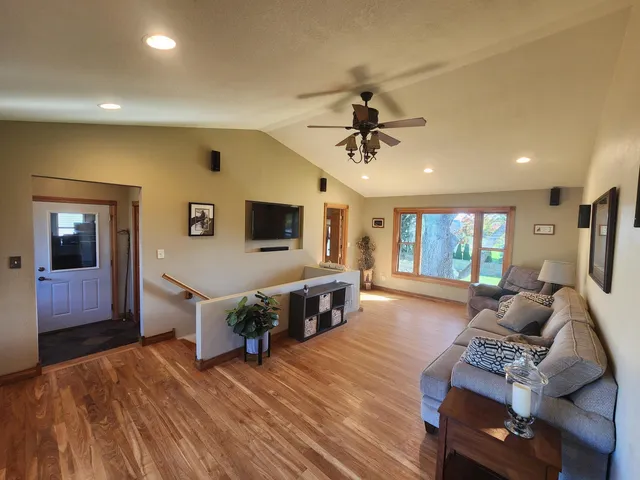$459,500 | 2408 South Teut Road, Burlington, WI 53105