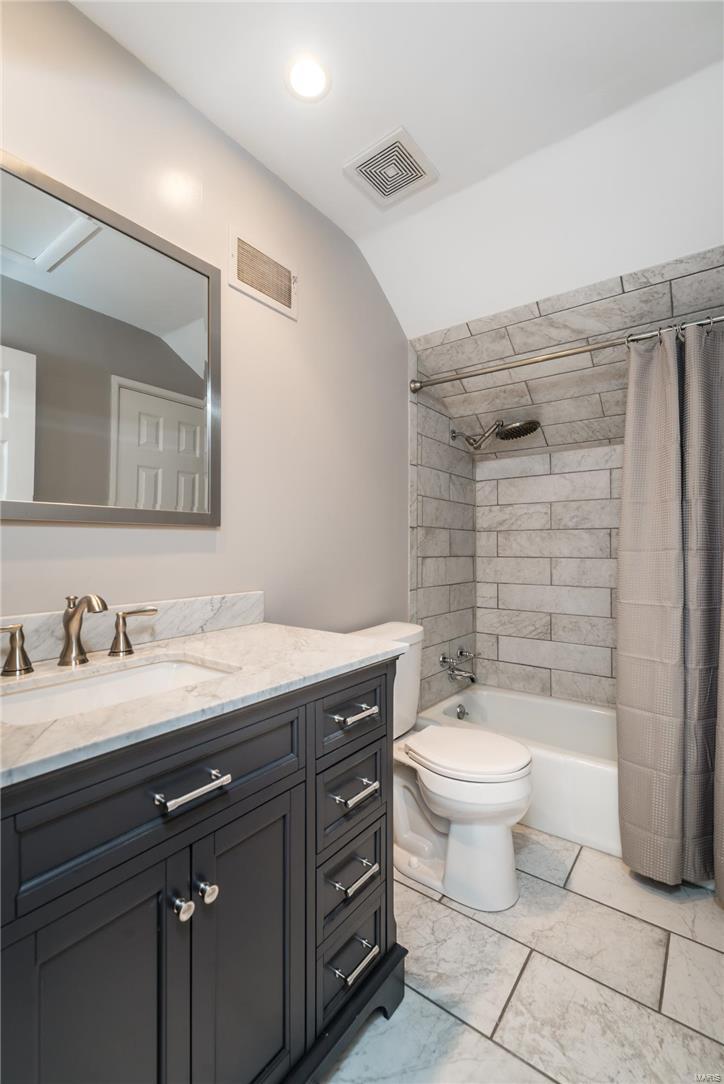 105 Windcliffe Drive Ballwin, MO 63021 - Photo 18 of 24 Gallery Image 18