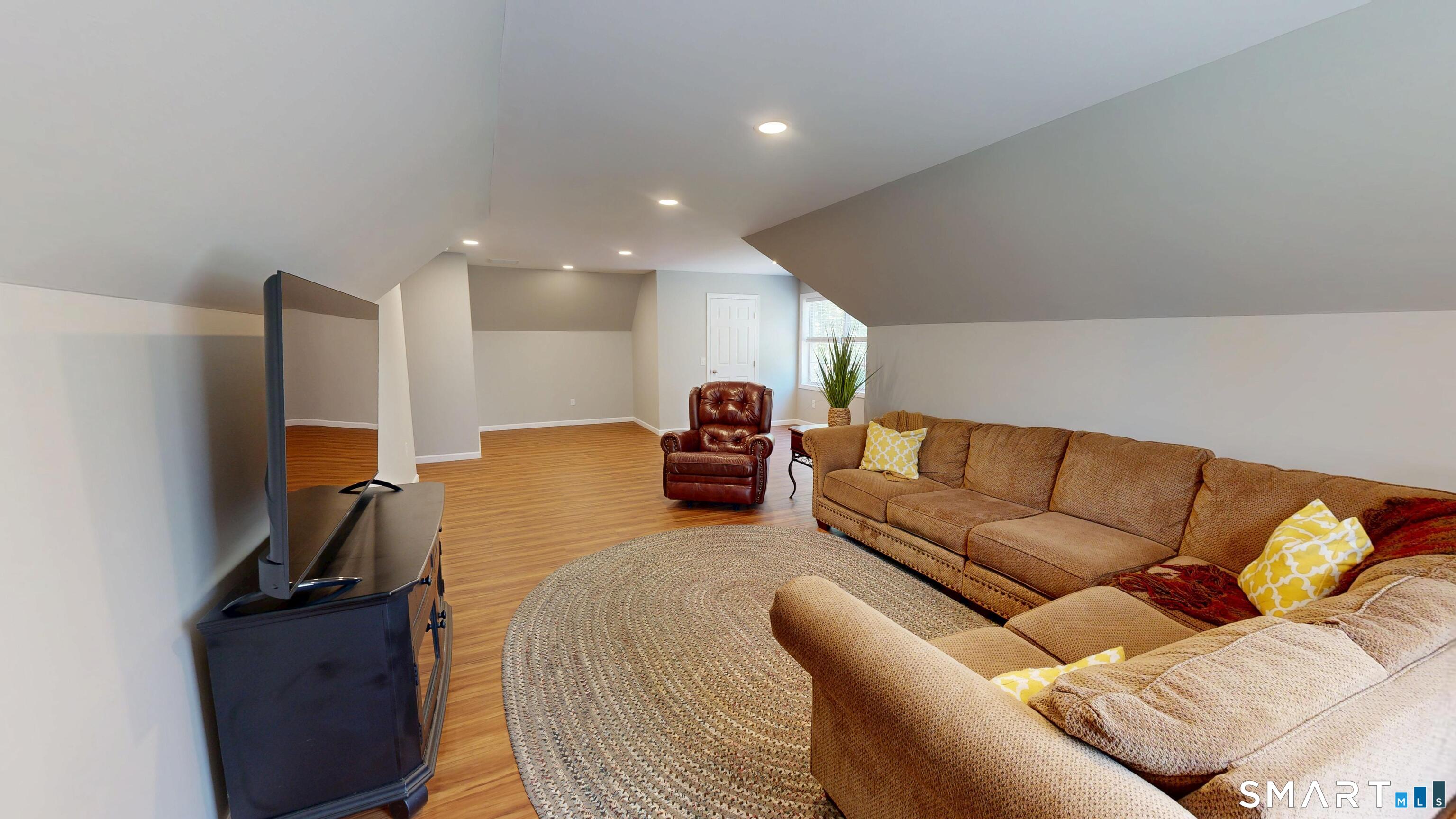 218 Summit Street Southington, CT 06479 - Photo 31 of 40