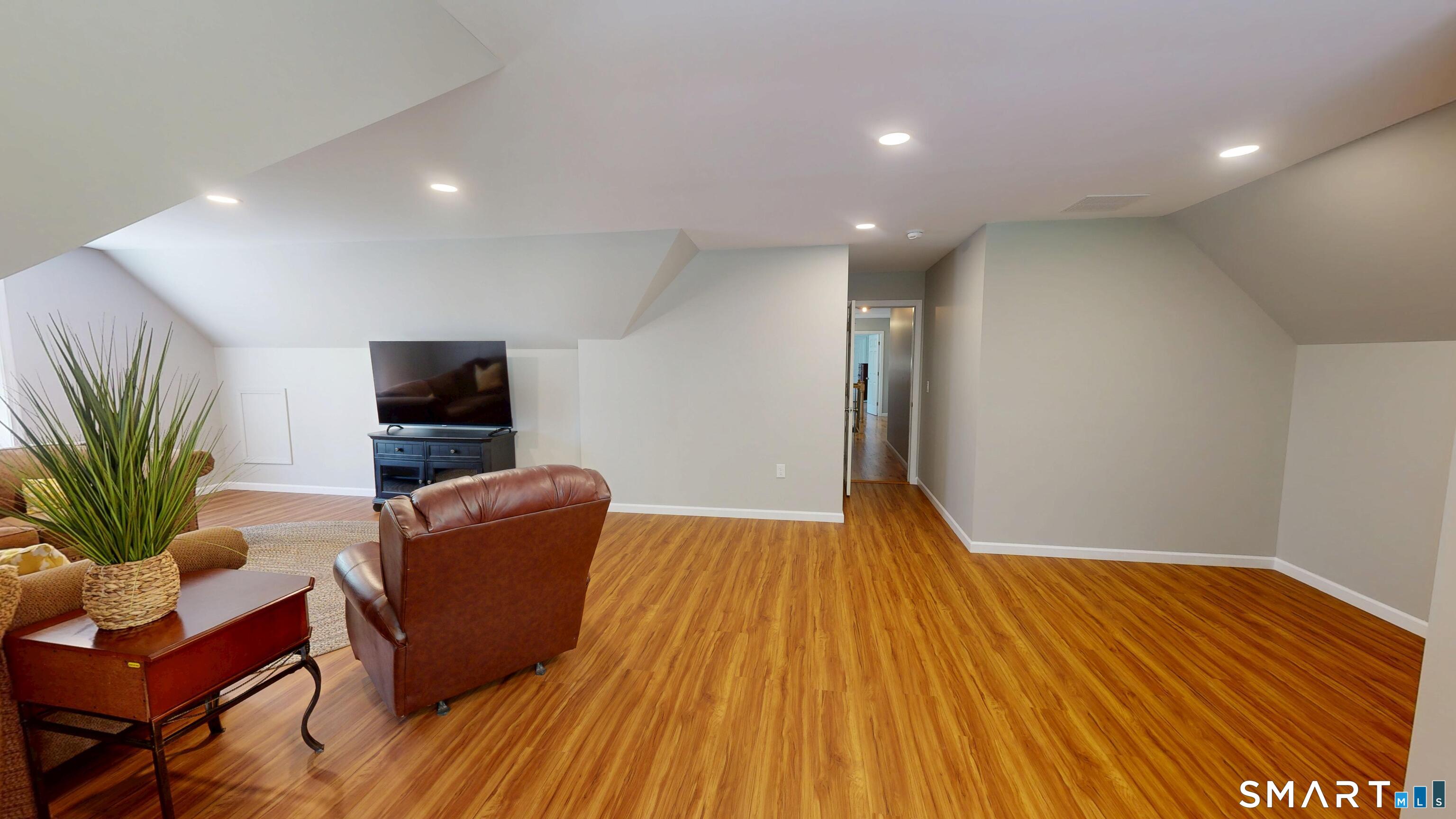 218 Summit Street Southington, CT 06479 - Photo 32 of 40