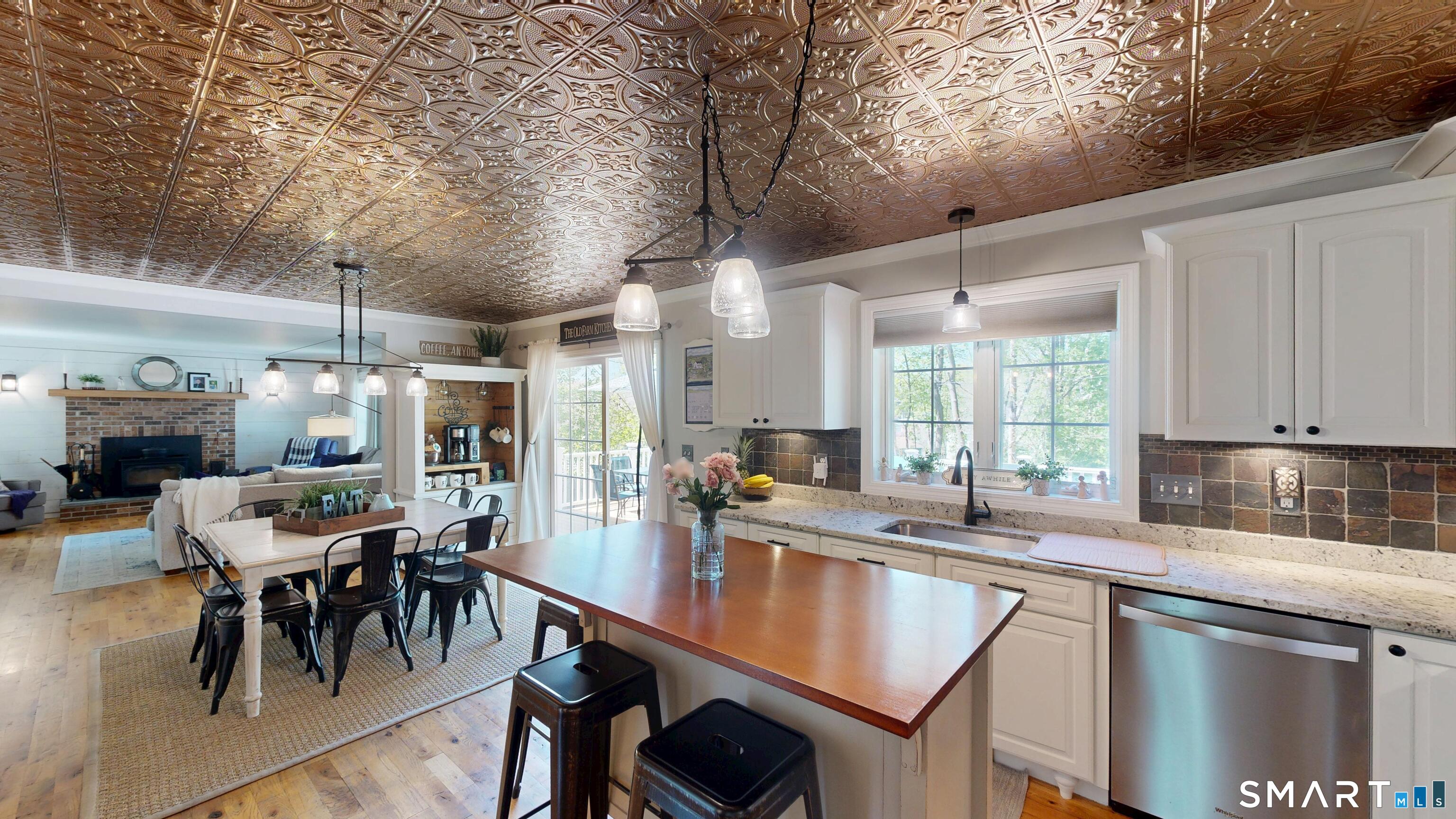 218 Summit Street Southington, CT 06479 - Photo 5 of 40