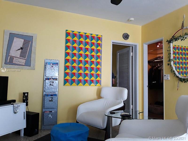 1006 Casuarina Road, Unit 9 Delray Beach, FL 33483 - Photo 5 of 17 Gallery Image 5