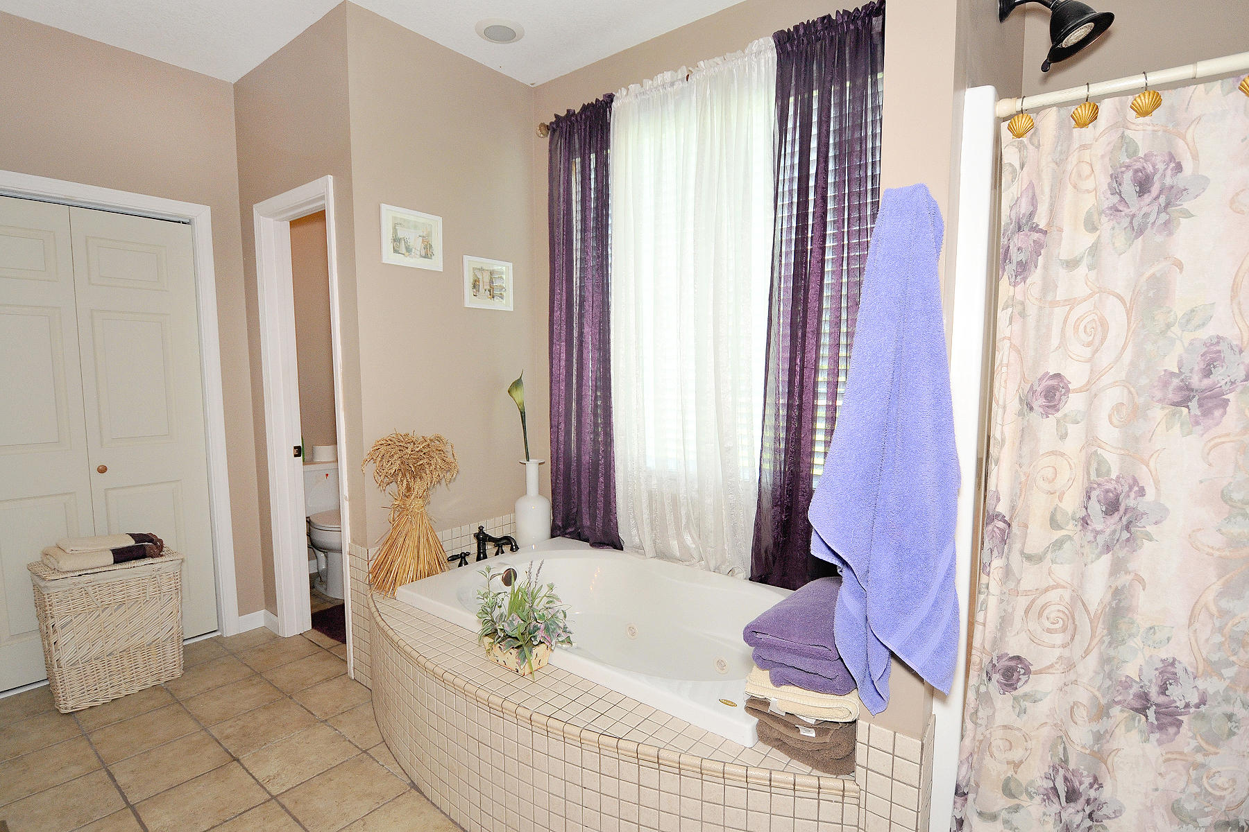 104 Duke Road Maryville, TN 37803 - Photo 15 of 29 104 Duke Road Master Bath 2 David Pozy