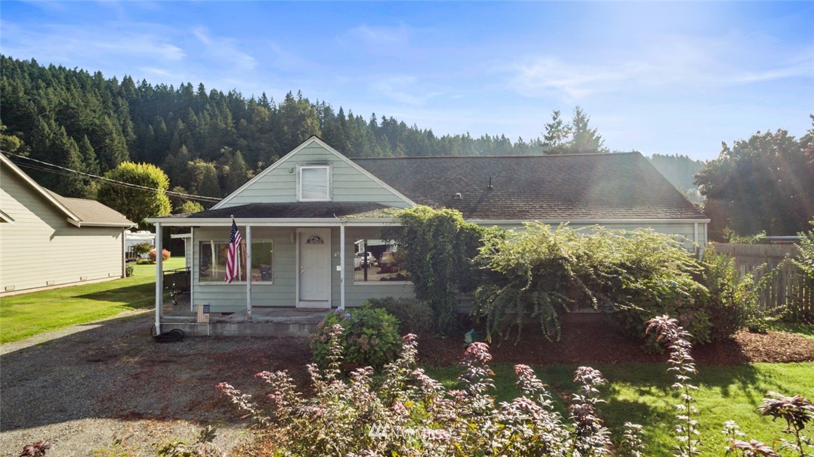 4915 Parker Road East Sumner, WA 98390 - Photo 2 of 25