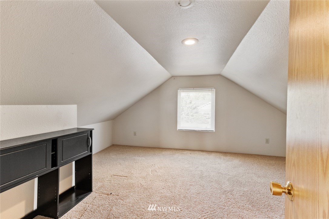 4915 Parker Road East Sumner, WA 98390 - Photo 19 of 25