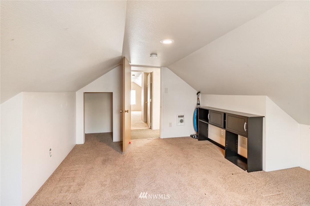 4915 Parker Road East Sumner, WA 98390 - Photo 20 of 25