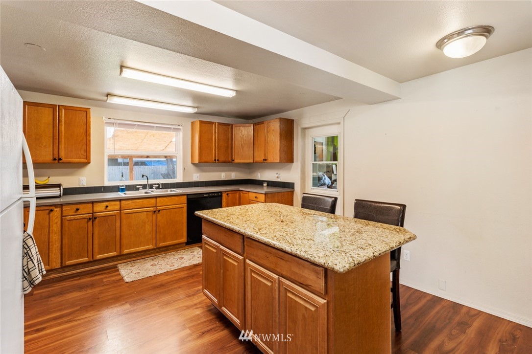 4915 Parker Road East Sumner, WA 98390 - Photo 10 of 25