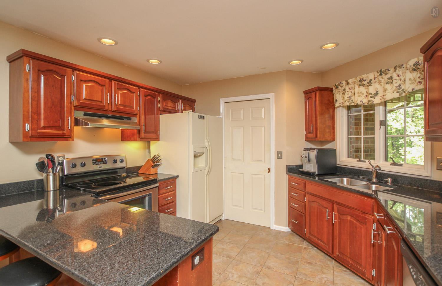 393 Cat Creek Road Manchester, TN 37355 - Photo 7 of 24 Gallery Image 7