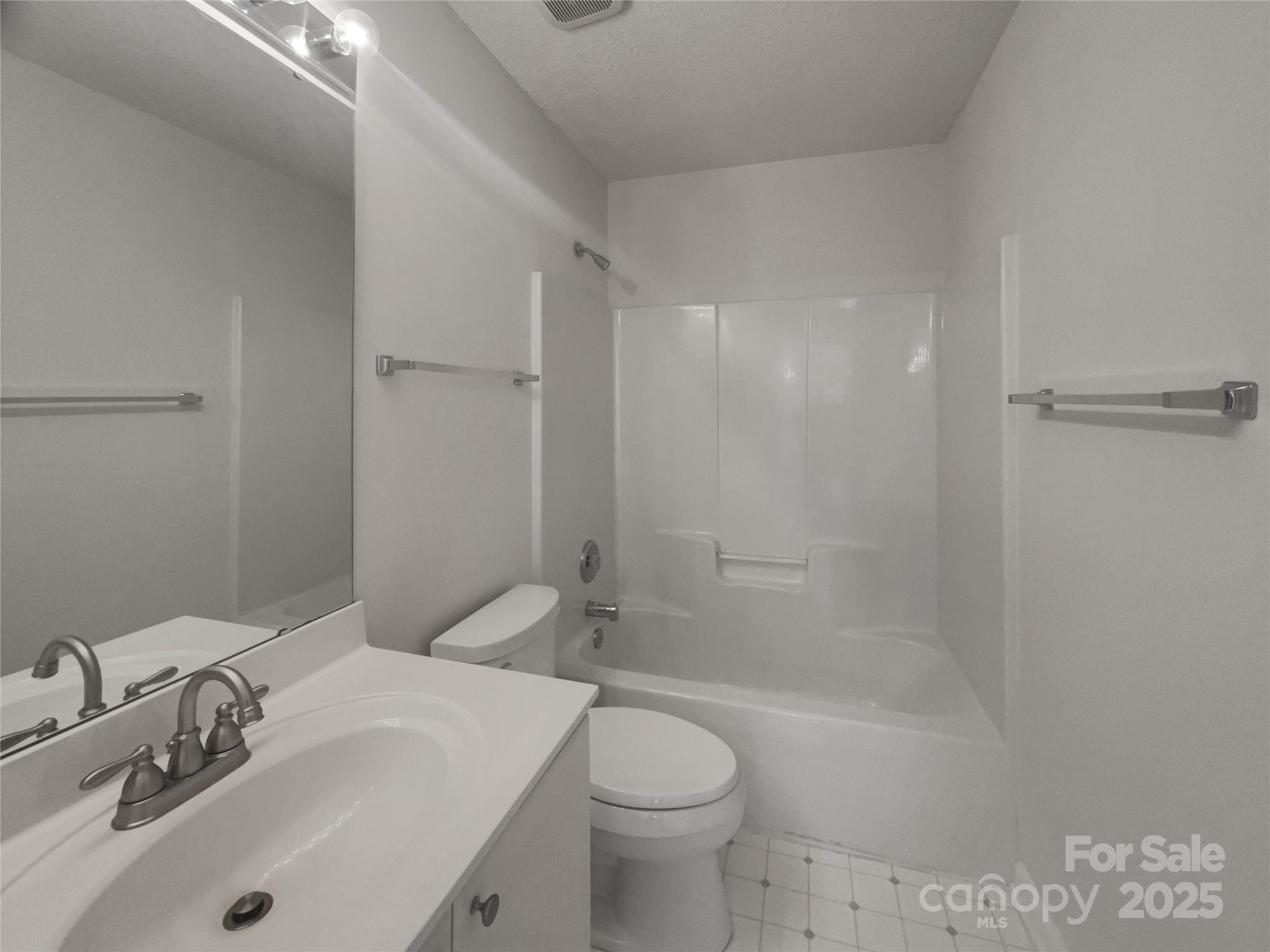 405 St George Road Fort Mill, SC 29708 - Photo 6 of 15 a bathroom with a sink toilet and shower