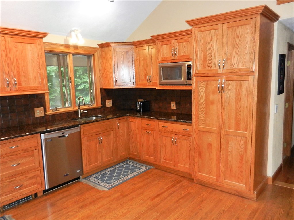 119 Elmdale Road Scituate, RI 02857 - Photo 6 of 45