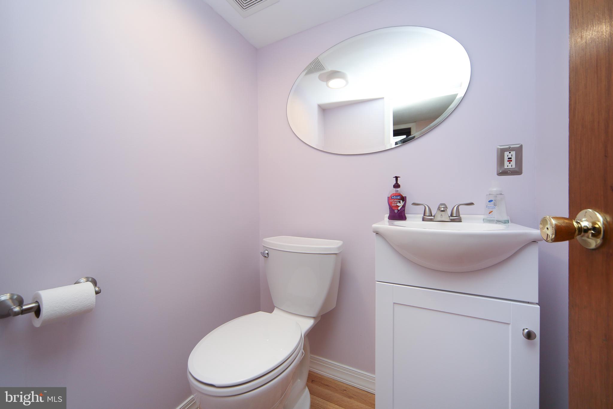 1035 Alpena Road Philadelphia, PA 19115 - Photo 15 of 29