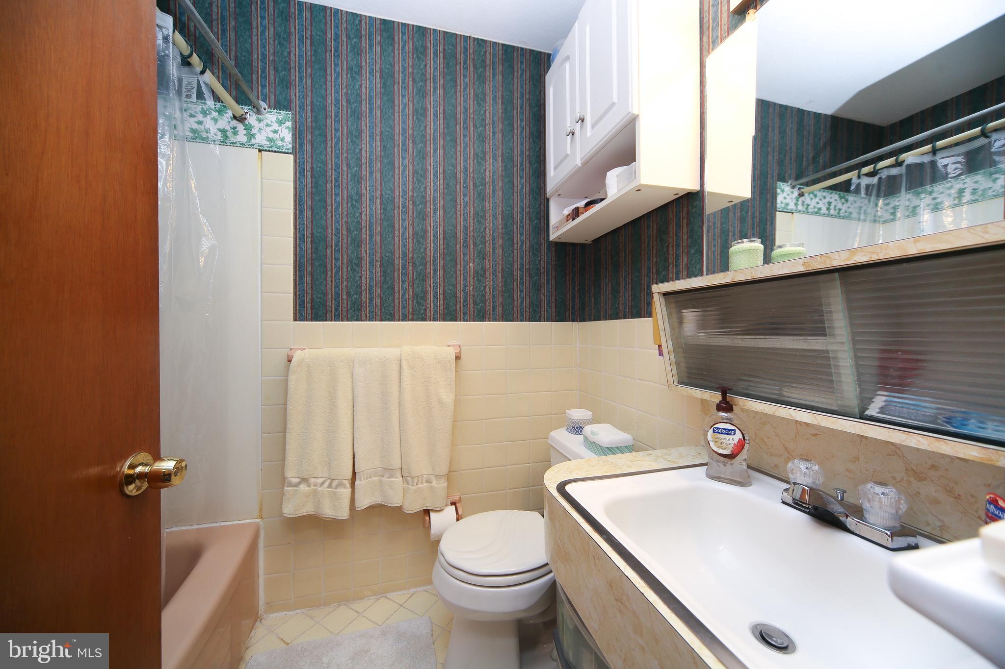 1035 Alpena Road Philadelphia, PA 19115 - Photo 24 of 29
