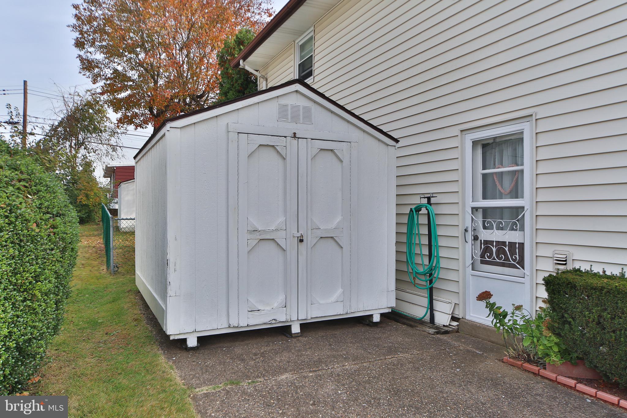1035 Alpena Road Philadelphia, PA 19115 - Photo 28 of 29