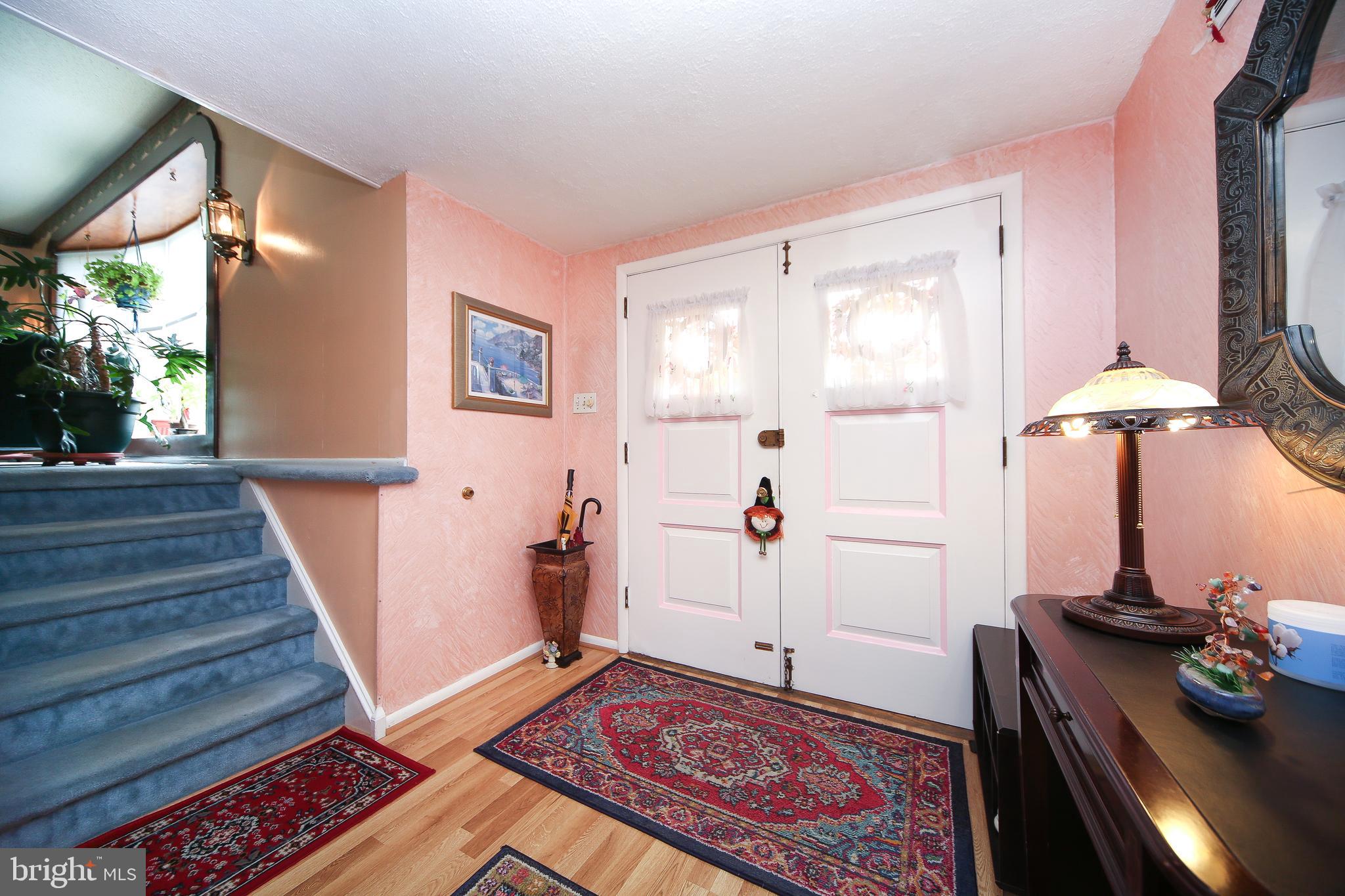 1035 Alpena Road Philadelphia, PA 19115 - Photo 4 of 29