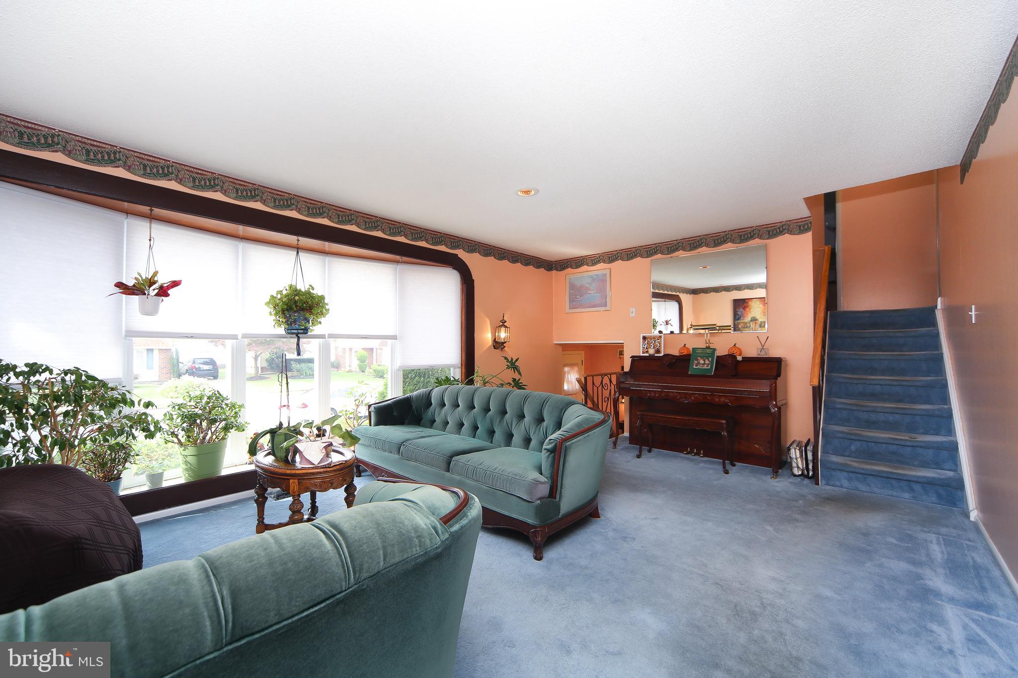 1035 Alpena Road Philadelphia, PA 19115 - Photo 8 of 29