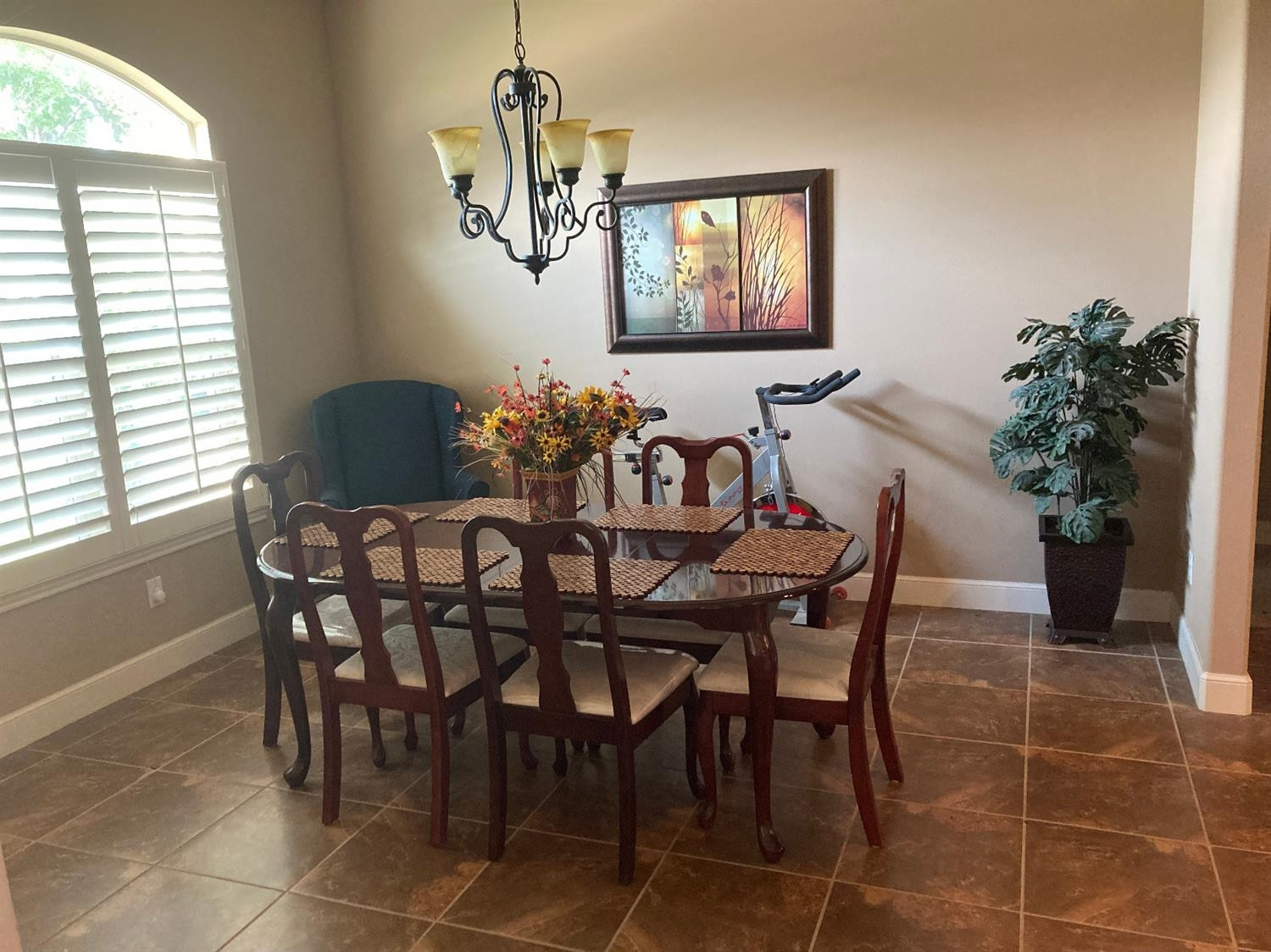 6120 75th Place Lubbock, TX 79424 - Photo 8 of 30 a view of a dining room with furniture and window