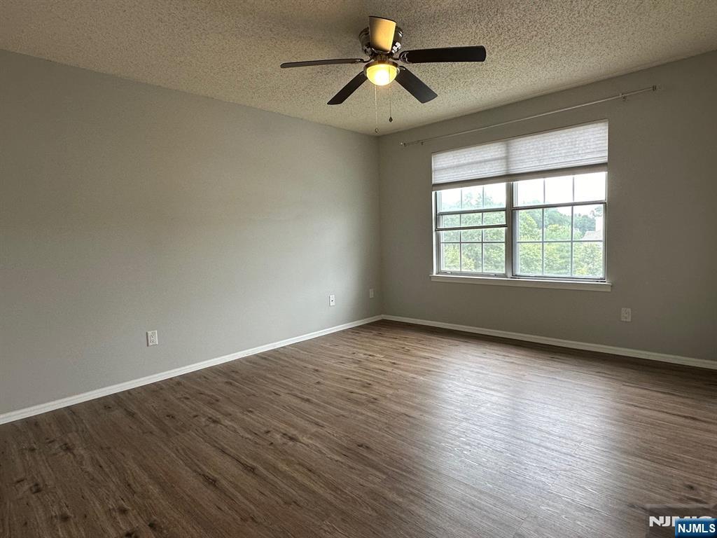 965 Juniper Way, Unit 965 Mahwah, NJ 07430 - Photo 12 of 16