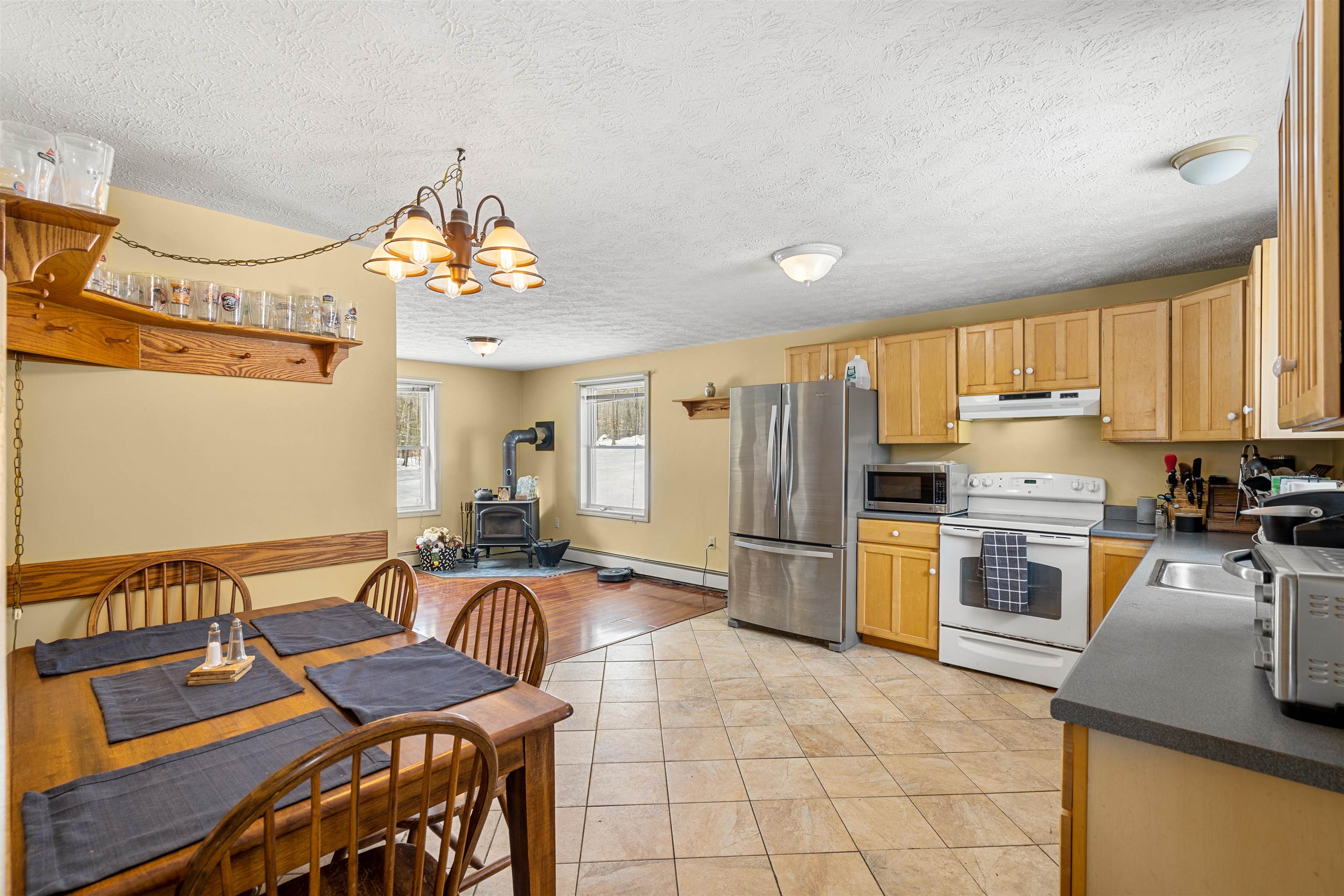 472 Barnard Hill Road Weare, NH 03281 - Photo 3 of 37 Gallery Image 3