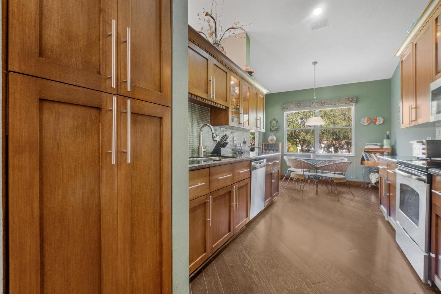 8653 Vía Reale, Unit 49U Boca Raton, FL 33496 - Photo 14 of 44 KITCHEN